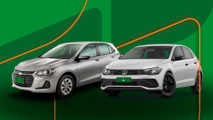 Polo e Onix cinza lado a lado, em destaque sobre fundo com montagem da Localiza Seminovos.