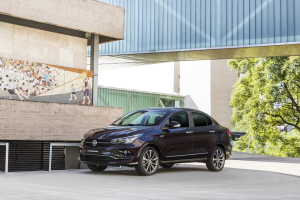 fiat-cronos-1-8-preto