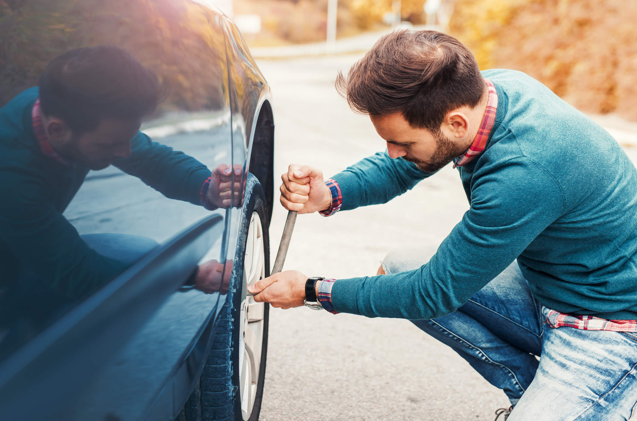 Como trocar pneu do carro: 7 passos para te ajudar